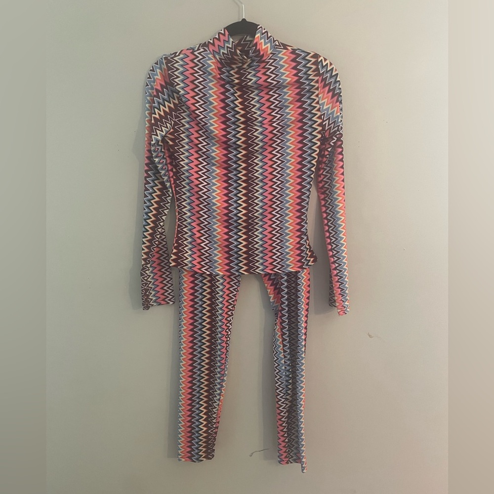 Womens 2 piece long sleeve set size Large